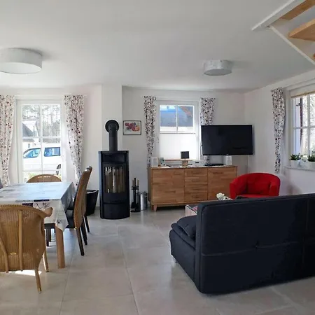 Strandburg Comfortable
